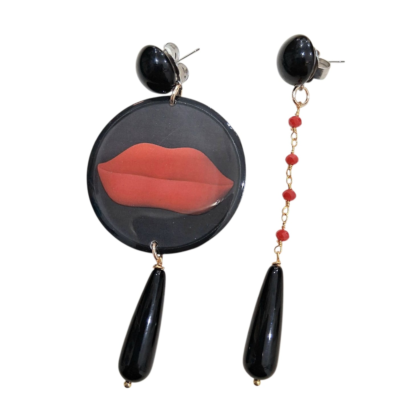 Boucles d’oreilles inspirées du canapé “Boca” de Dalí